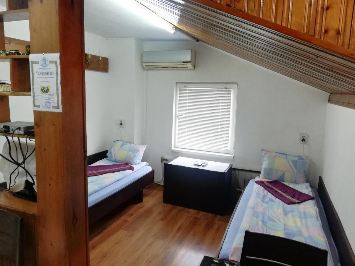טרויאן Guest Room Asparuh מראה חיצוני תמונה